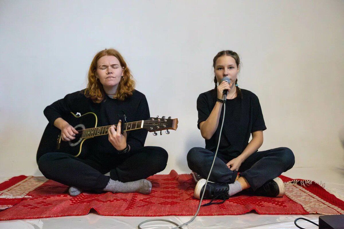 История дружбы Александры и Ани из Алтайского края